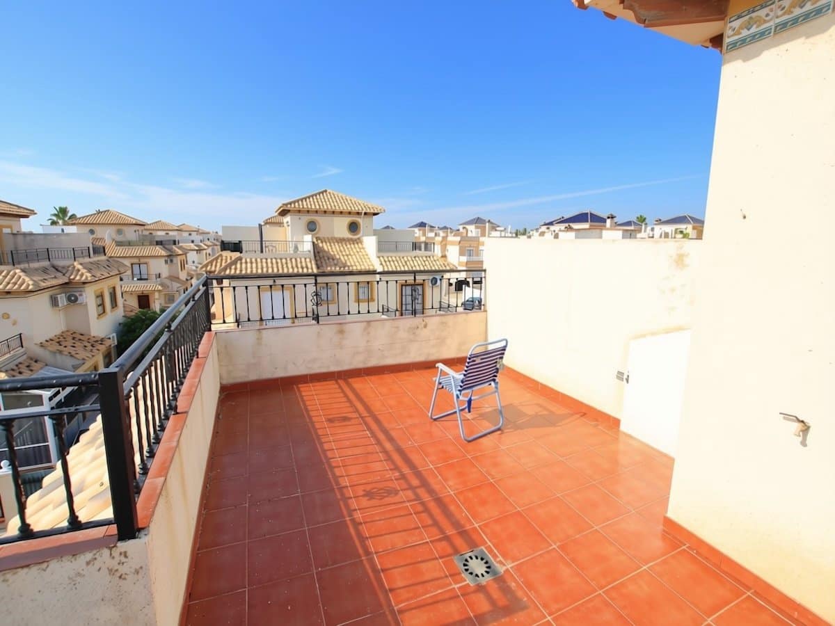 2 soveværelse Byhus til salg i Cabo Roig med swimmingpool garage - € 219.000 (Ref: 10176364)