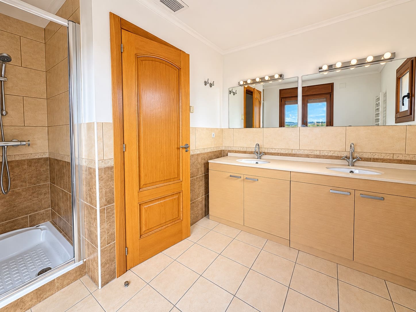 4 soverom Villa til salgs i Banos y Mendigo med svømmebasseng garasje - € 430 000 (Ref: 10182747)