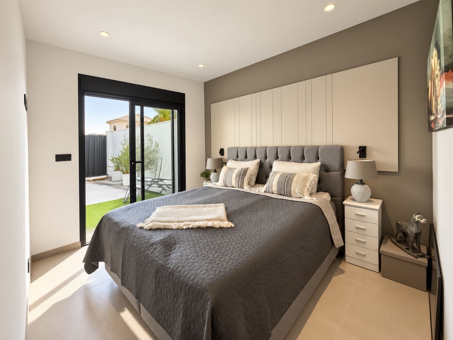 2 soverom Bungalow til salgs i Pilar de la Horadada med svømmebasseng garasje - € 439 000 (Ref: 10182763)