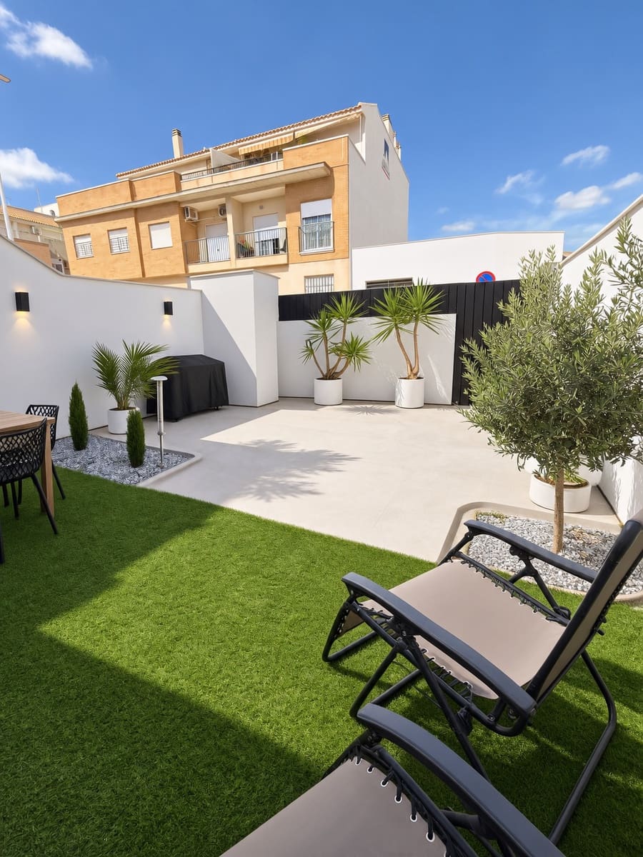 2 soverom Bungalow til salgs i Pilar de la Horadada med svømmebasseng garasje - € 439 000 (Ref: 10182763)