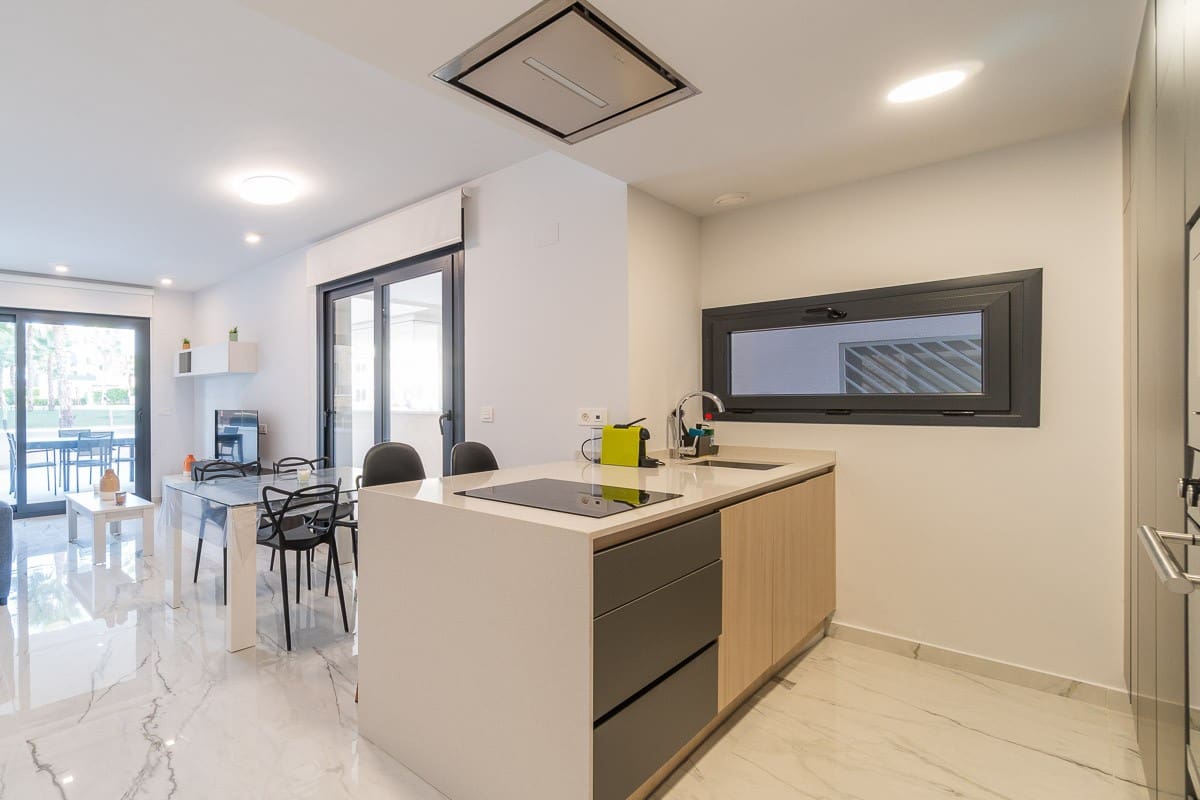 2 soverom Leilighet til salgs i Los Altos med svømmebasseng garasje - € 279 900 (Ref: 10182768)