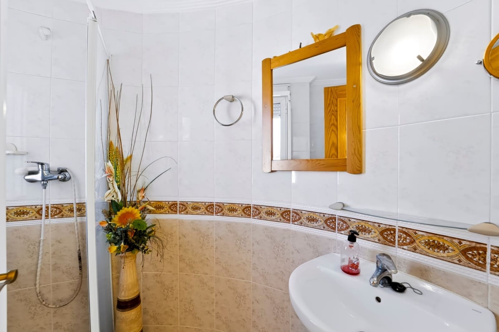3 soveværelse Strandlejlighed til salg i Guardamar del Segura med swimmingpool - € 269.900 (Ref: 10182773)
