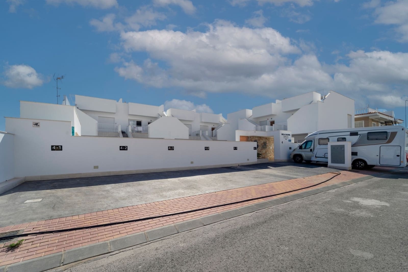 2 bedroom Apartment for sale in San Pedro del Pinatar with pool garage - € 249,000 (Ref: 10182774)