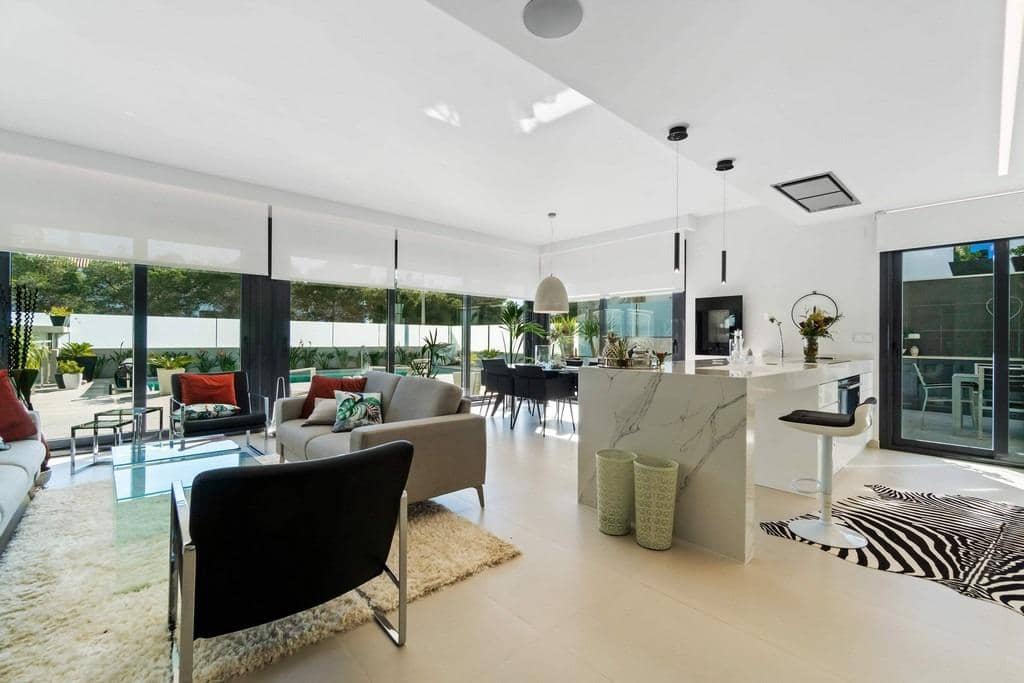 3 bedroom Villa for sale in Campoamor with pool - € 1,250,000 (Ref: 6503963)