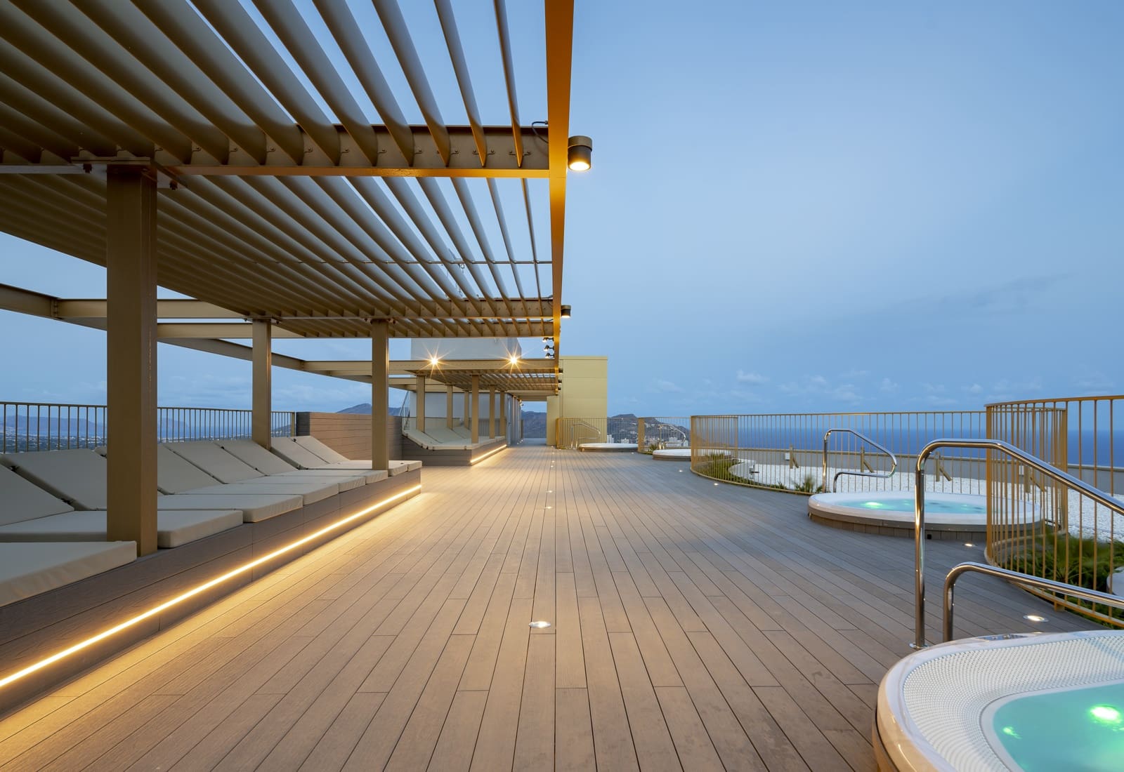 3 chambre Appartement à vendre à Benidorm avec piscine - 995 000 € (Ref: 6934269)