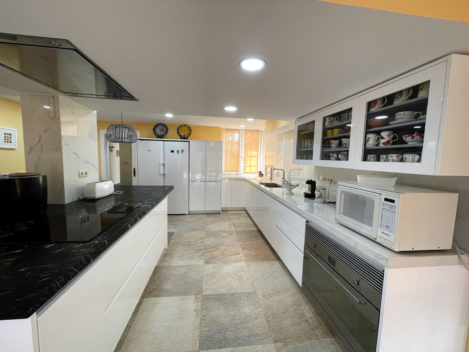 8 bedroom Villa for sale in Cabo Roig with pool garage - € 1,490,000 (Ref: 7648555)