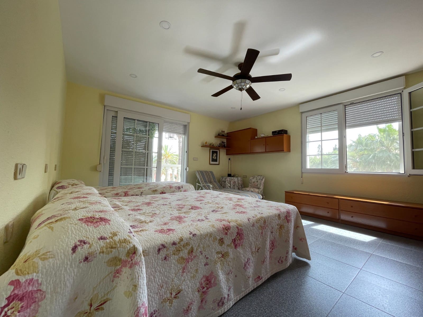 8 bedroom Villa for sale in Cabo Roig with pool garage - € 1,490,000 (Ref: 7648555)