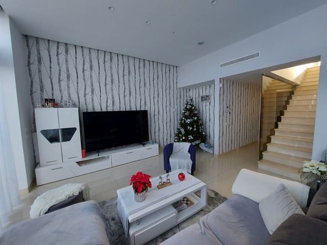 Chalet de 6 habitaciones en Ciudad Quesada, Rojales en venta con piscina garaje - 1.399.000 € (Ref: 7878842)