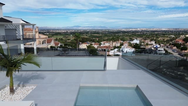 4 chambre Villa/Maison à vendre à Ciudad Quesada, Rojales avec piscine - 1 799 000 € (Ref: 7929196)