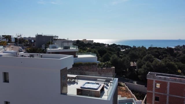 4 Zimmer Villa zu verkaufen in Campoamor, Orihuela mit Pool - 1.480.000 € (Ref: 7996583)