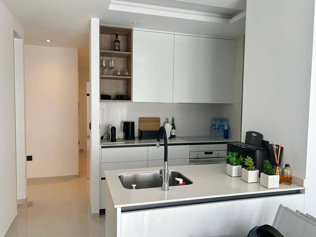 3 sypialnia Apartament na sprzedaż w Guardamar del Segura z basenem garażem - 741 000 € (Ref: 8119383)