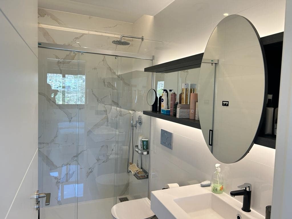 3 sypialnia Apartament na sprzedaż w Guardamar del Segura z basenem garażem - 741 000 € (Ref: 8119383)