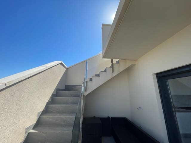 Chalet de 5 habitaciones en Cabo Cervera, Torrevieja en venta con piscina - 1.140.000 € (Ref: 8150983)