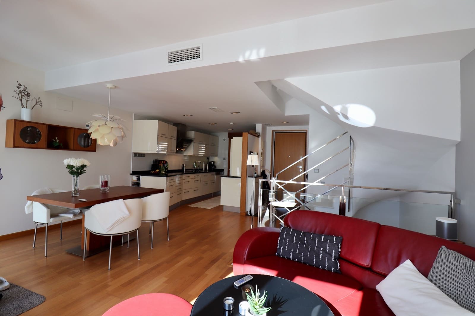 3 soveværelse Byhus til salg i Guardamar del Segura med swimmingpool garage - € 595.000 (Ref: 8221641)