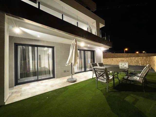 4 makuuhuone Huoneisto myytävänä paikassa Balcón de Finestrat - Terra Marina, Finestrat mukana uima-altaan 
autotalli - 700 000 € (Ref: 8237202)