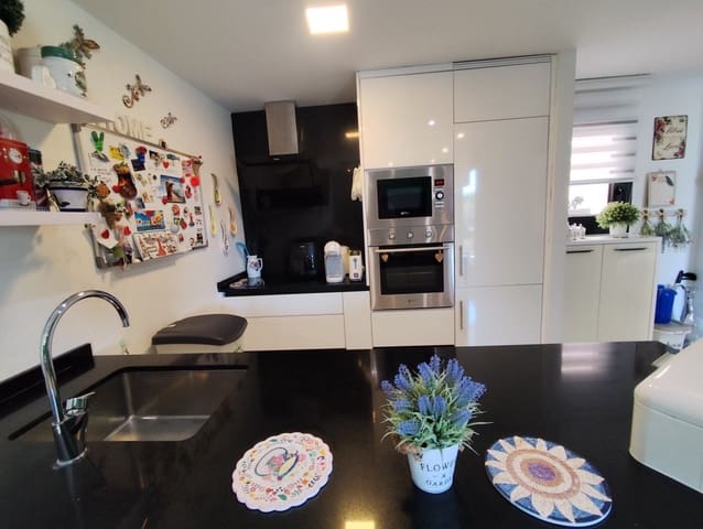 2 slaapkamer Appartement te koop in La Florida, Orihuela met zwembad - € 246.000 (Ref: 8371302)