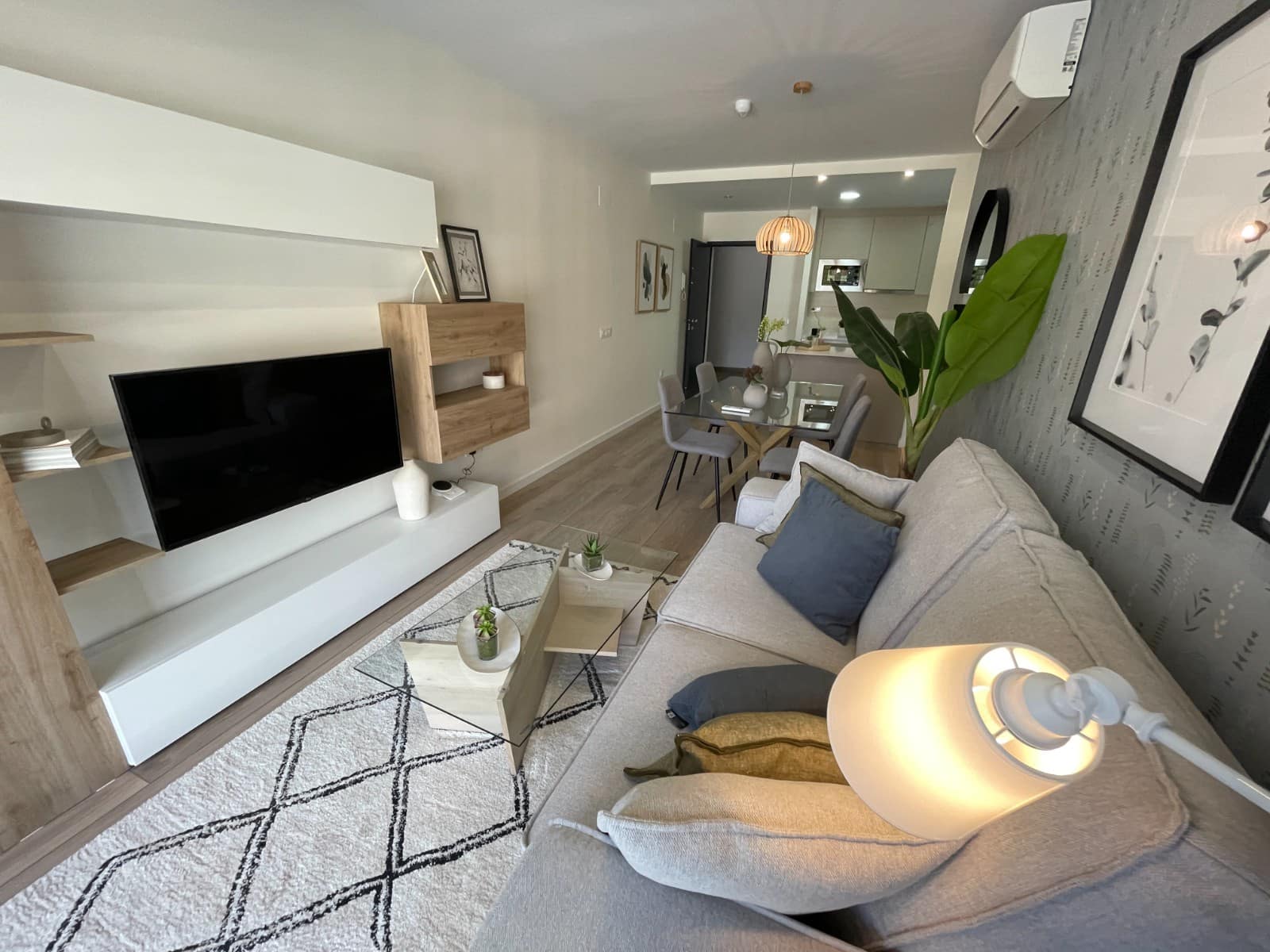 1 quarto Apartamento para venda em Pilar de la Horadada com piscina garagem - 166 400 € (Ref: 8394076)