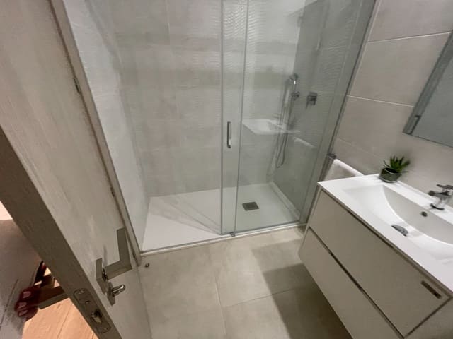 1 quarto Apartamento para venda em Mil Palmeras, Pilar de la Horadada com piscina garagem - 166 400 € (Ref: 8394076)