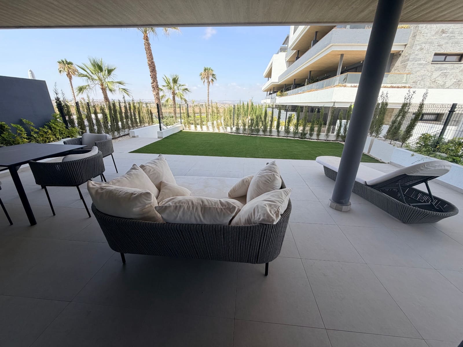 2 bedroom Bungalow for sale in La Siesta with pool garage - € 357,000 (Ref: 8398009)