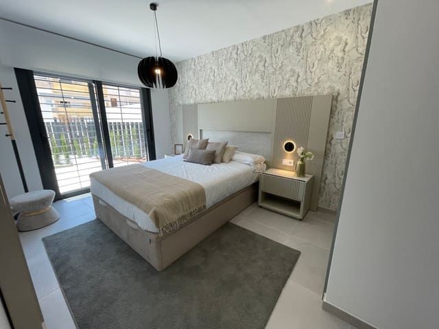 3 slaapkamer Appartement te koop in Punta Prima, Orihuela met zwembad garage - € 478.000 (Ref: 8460602)