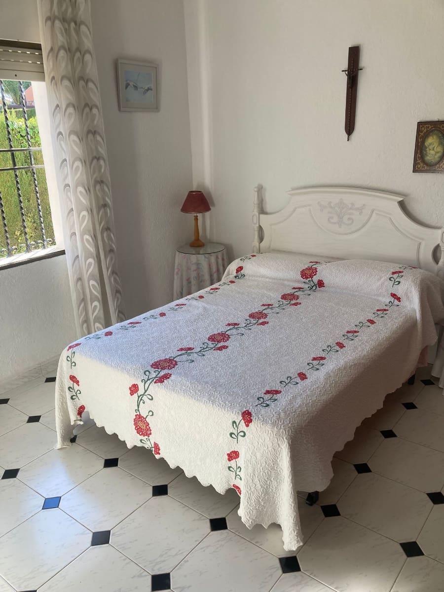 Chalet de 4 habitaciones en Cabo Roig en venta con piscina garaje - 950.000 € (Ref: 8497788)