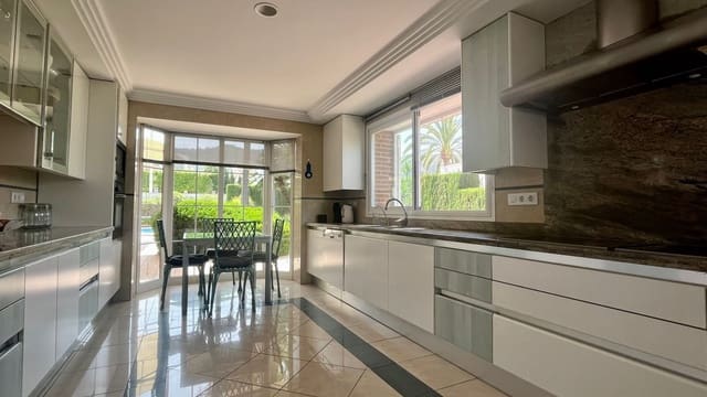 7 soverom Villa til salgs i Sierra Helada, Benidorm med svømmebasseng garasje - € 1 595 000 (Ref: 8537695)