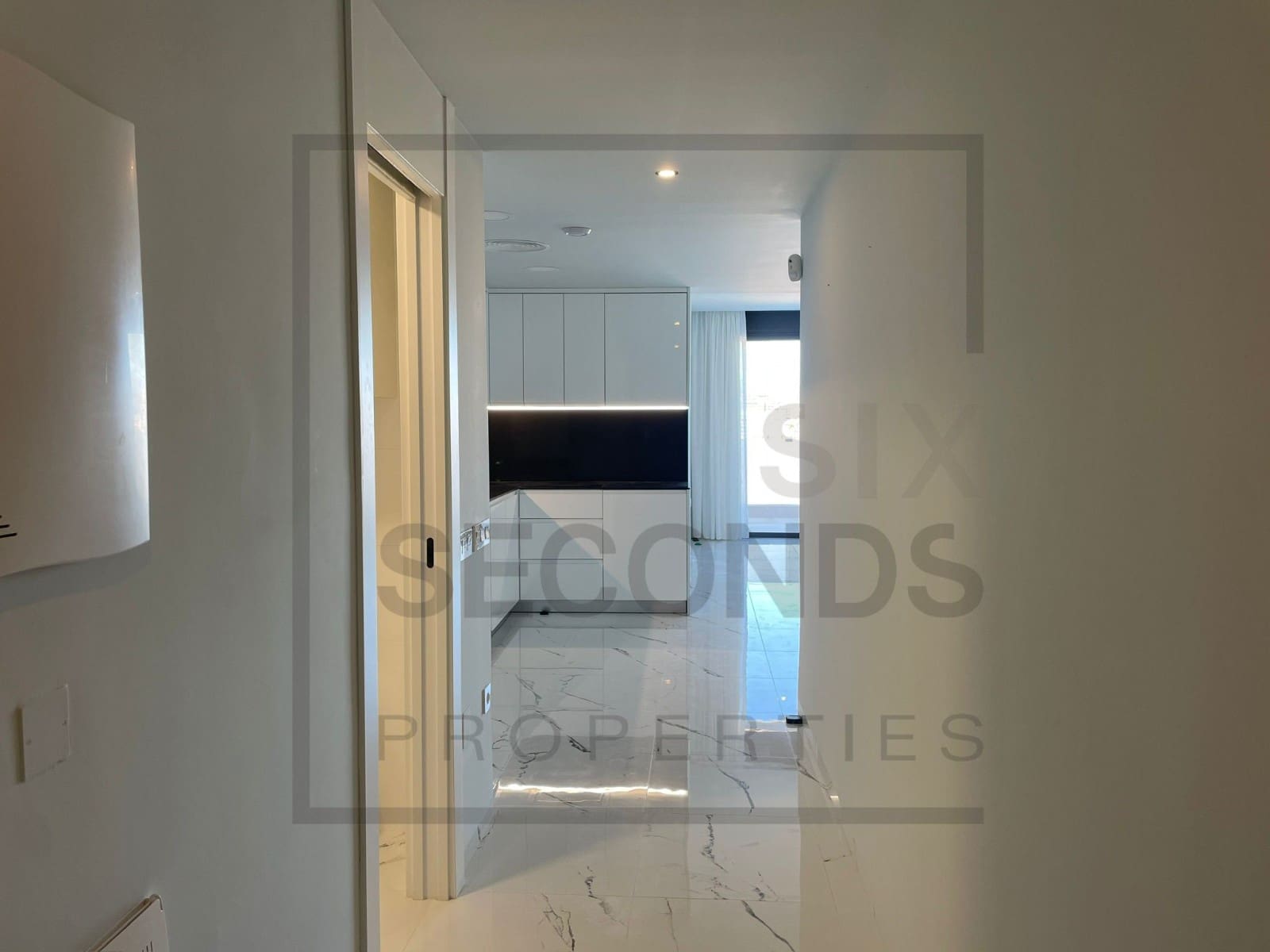 2 soveværelse Lejlighed til salg i Gran Alacant med swimmingpool garage - € 379.900 (Ref: 8537698)