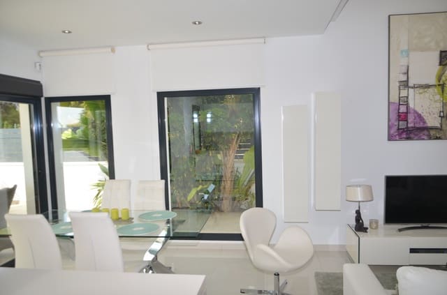 3 camera da letto Villa in vendita in Pinar de Campoverde, Pilar de la Horadada con piscina - 499.000 € (Rif: 8546818)