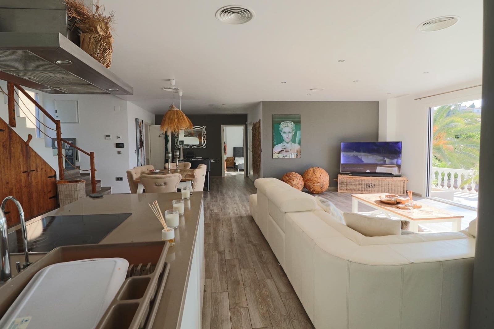 8 soverom Villa til salgs i Coveta Fuma med svømmebasseng garasje - € 2 200 000 (Ref: 8579476)