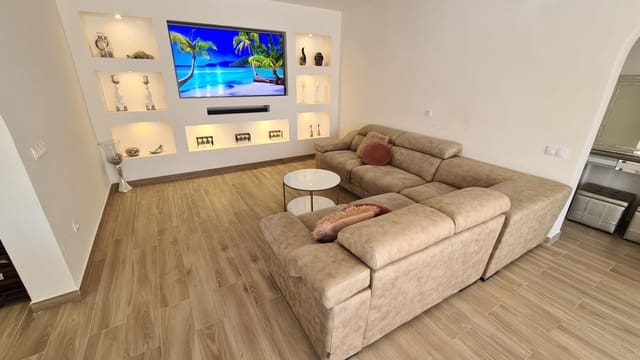 4 makuuhuone Huvila myytävänä paikassa Doña Pepa, Rojales mukana uima-altaan - 560 000 € (Ref: 8584094)