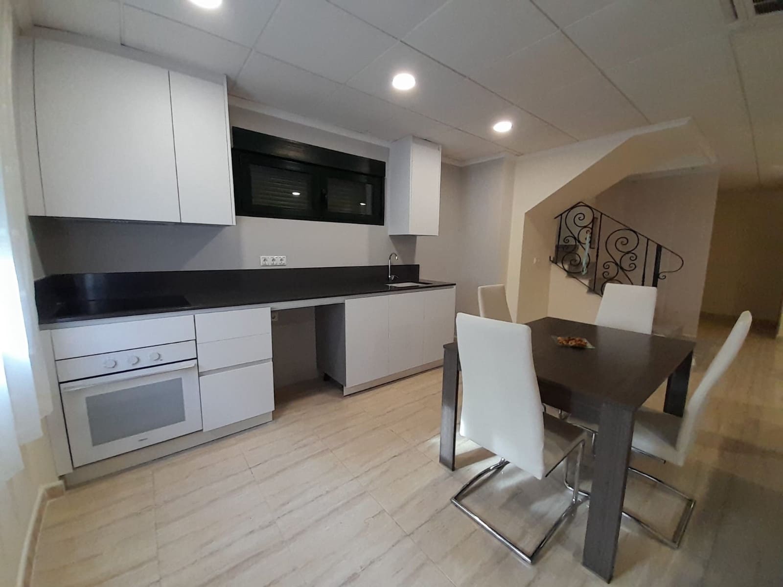 Casa de 3 habitaciones en Ciudad Quesada en venta con piscina - 265.000 € (Ref: 8637194)