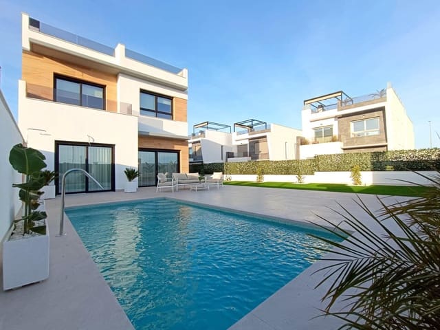 3 soveværelse Semi-Rækkehus til salg i Benijófar med swimmingpool garage - € 449.000 (Ref: 8640885)