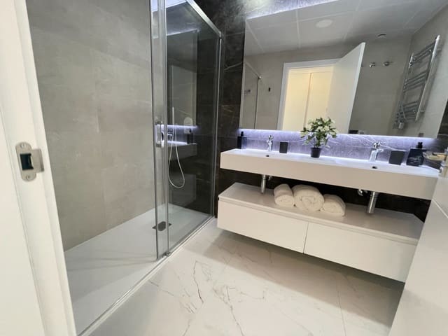 2 camera da letto Appartamento sulla Spiaggia in vendita in Benidorm con piscina - 601.000 € (Rif: 8661440)