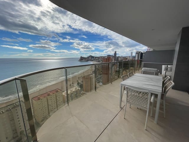 3 Zimmer Strandapartment zu verkaufen in Benidorm mit Pool - 895.000 € (Ref: 8661441)