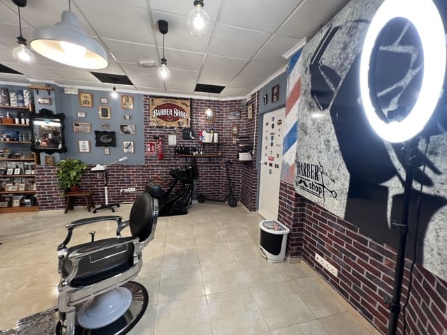 Local Comercial de 1 habitación en Zona Pueblo, Guardamar del Segura en venta - 99.900 € (Ref: 8736132)