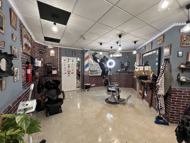 Local Comercial de 1 habitación en Zona Pueblo, Guardamar del Segura en venta - 99.900 € (Ref: 8736132)