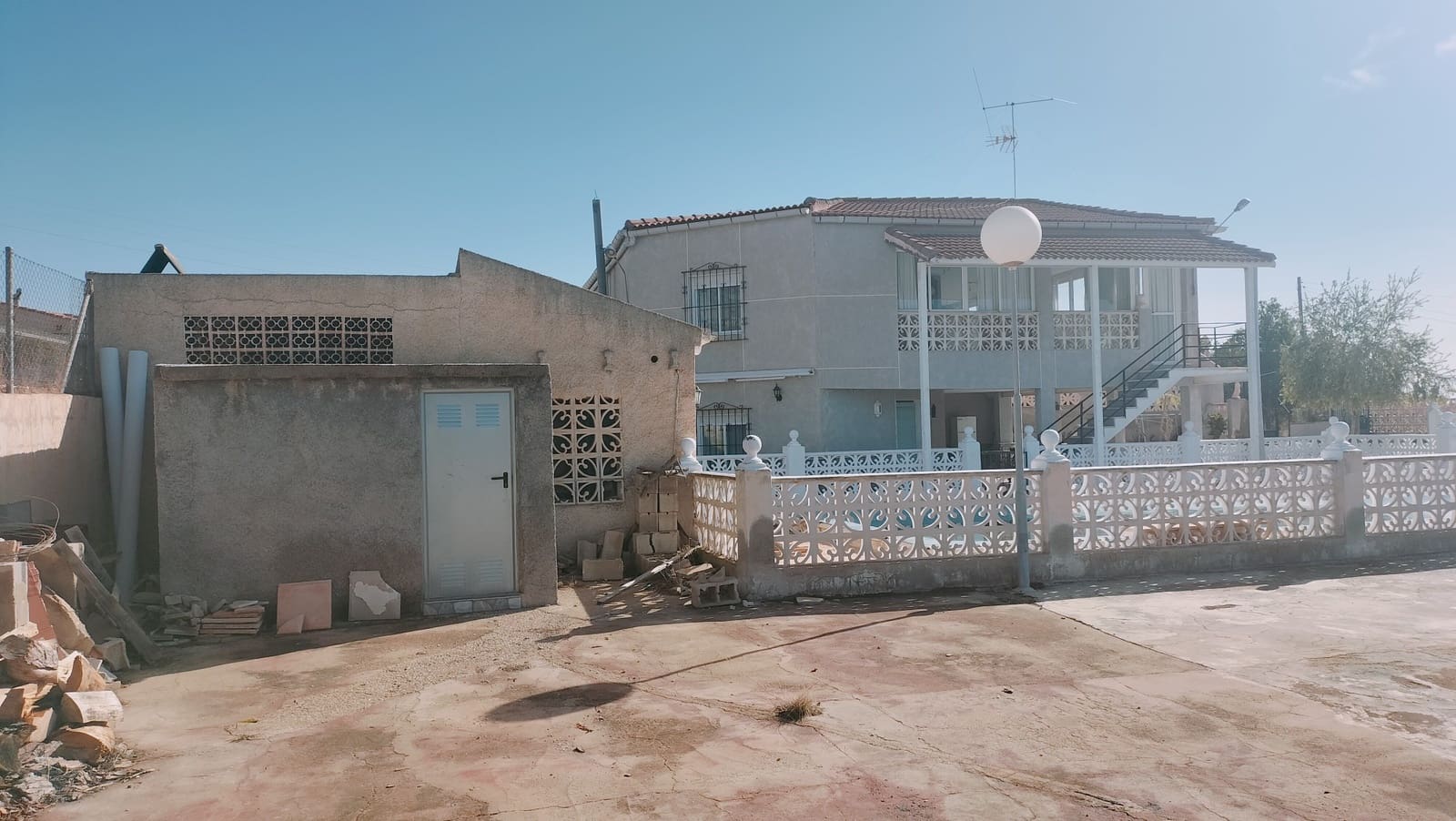 6 bedroom Villa for sale in Crevillente / Crevillent with pool - € 255,000 (Ref: 8744470)