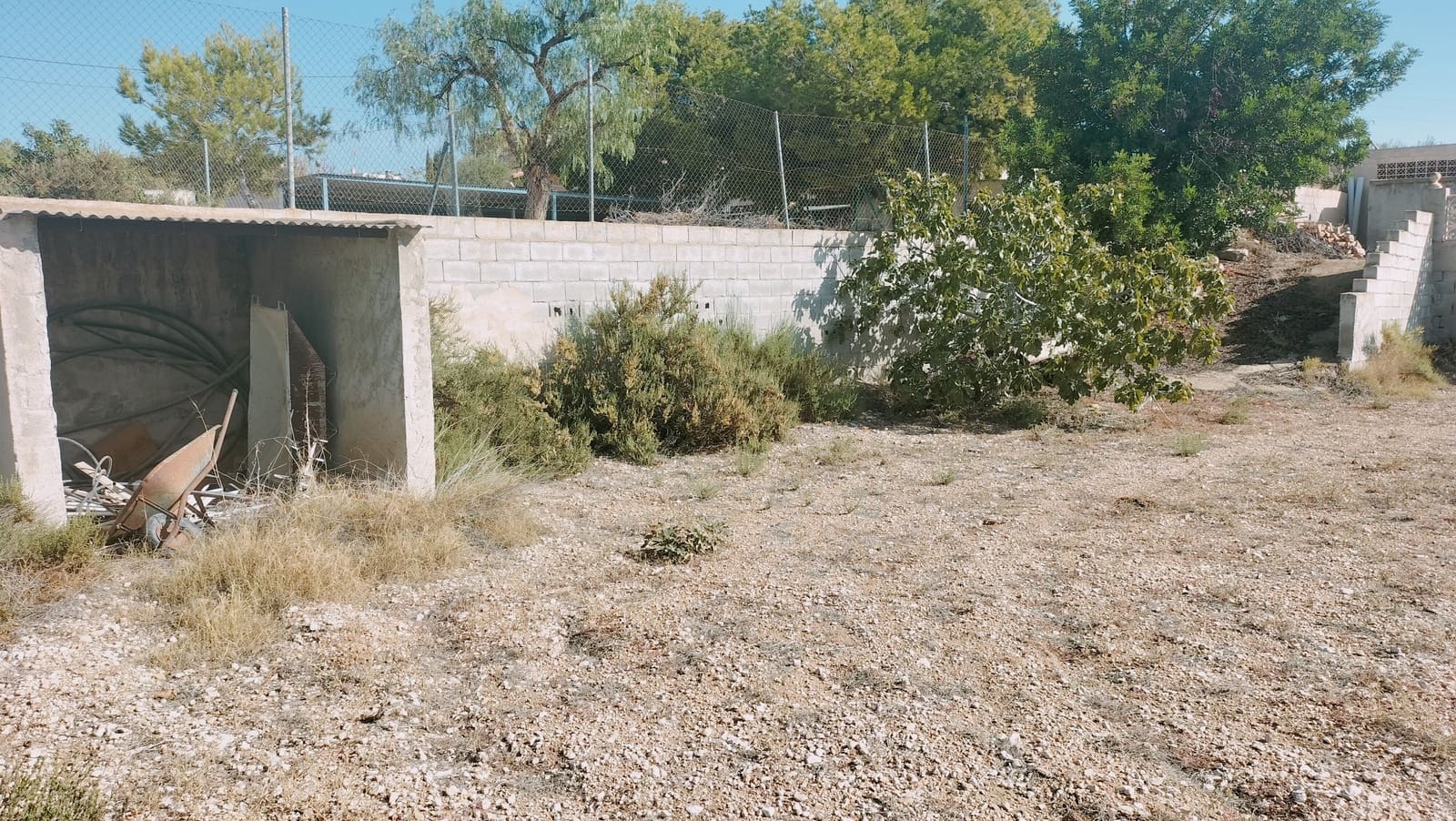 6 bedroom Villa for sale in Crevillente / Crevillent with pool - € 255,000 (Ref: 8744470)