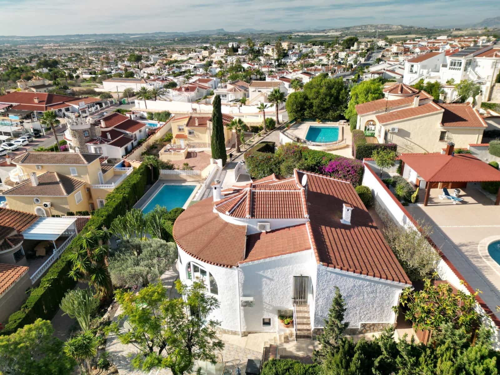 5 makuuhuone Huvila myytävänä paikassa Ciudad Quesada mukana uima-altaan - 695 000 € (Ref: 8774800)