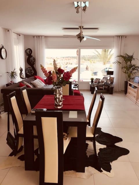 6 soverom Villa til salgs i Ciudad Quesada med svømmebasseng - € 685 000 (Ref: 8777023)