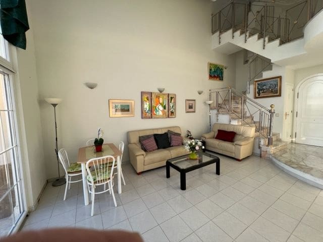 Apartamento Playa de 3 habitaciones en Guardamar del Segura en venta con piscina - 350.000 € (Ref: 8800221)