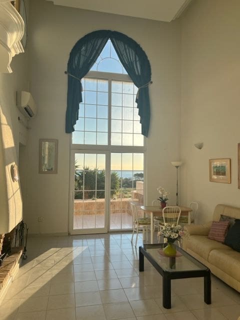 Apartamento Playa de 3 habitaciones en Guardamar del Segura en venta con piscina - 350.000 € (Ref: 8800221)