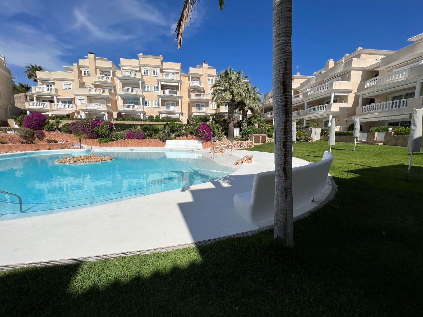 Apartamento Playa de 3 habitaciones en Guardamar del Segura en venta con piscina - 350.000 € (Ref: 8800221)