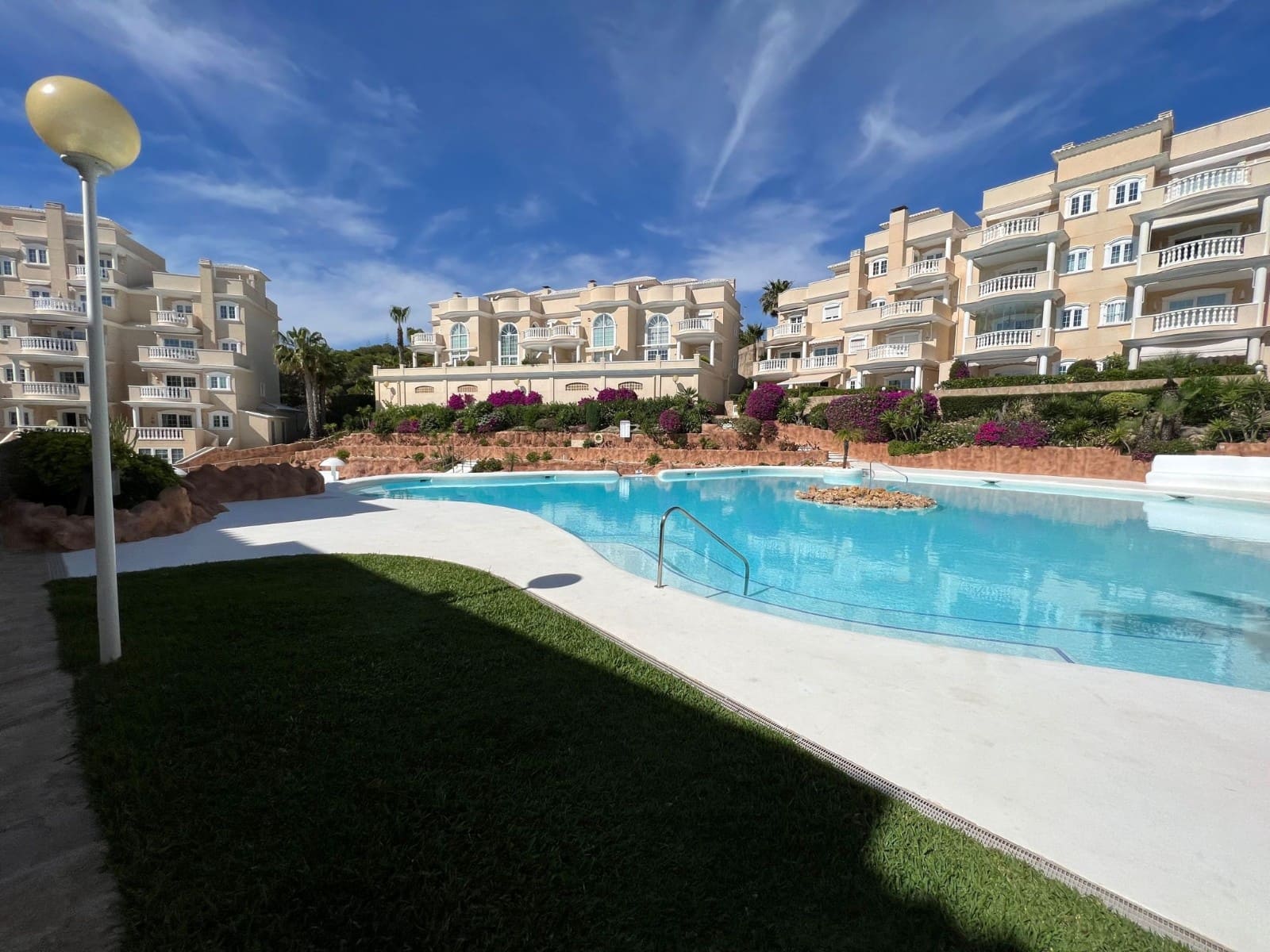 Apartamento Playa de 3 habitaciones en Guardamar del Segura en venta con piscina - 350.000 € (Ref: 8800221)