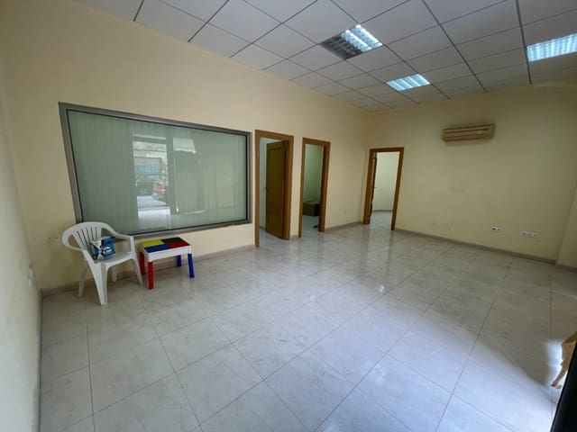 Erhverv til salg i Zona Pueblo, Guardamar del Segura - € 150.000 (Ref: 8885414)