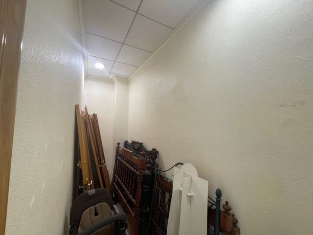 Erhverv til salg i Zona Pueblo, Guardamar del Segura - € 150.000 (Ref: 8885414)