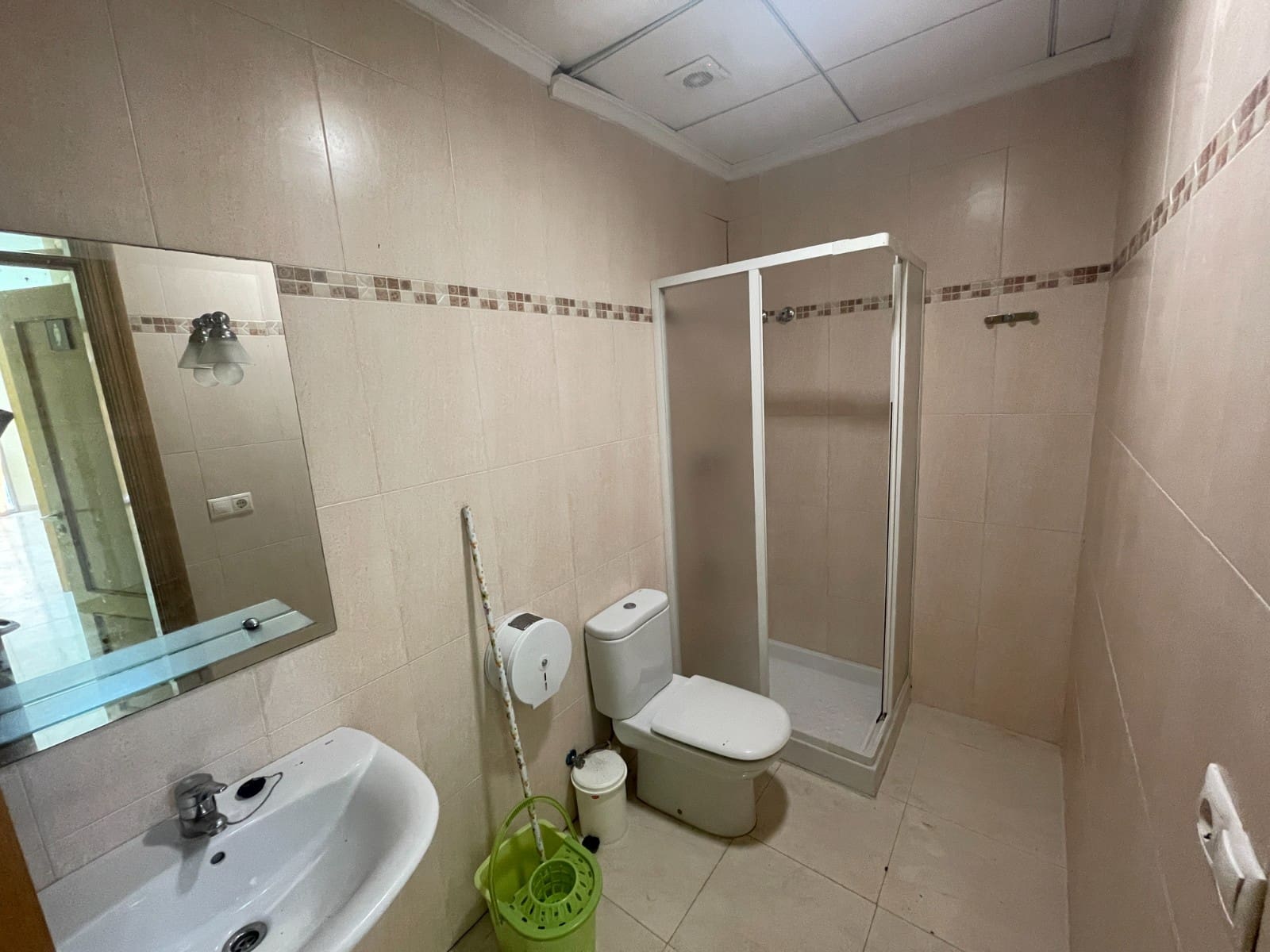 Local Comercial en Guardamar del Segura en venta - 150.000 € (Ref: 8885414)