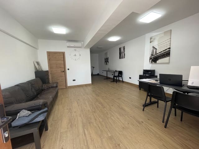 1 makuuhuone Kaupallinen myytävänä paikassa Las Viñas, Guardamar del Segura - 106 000 € (Ref: 8895450)