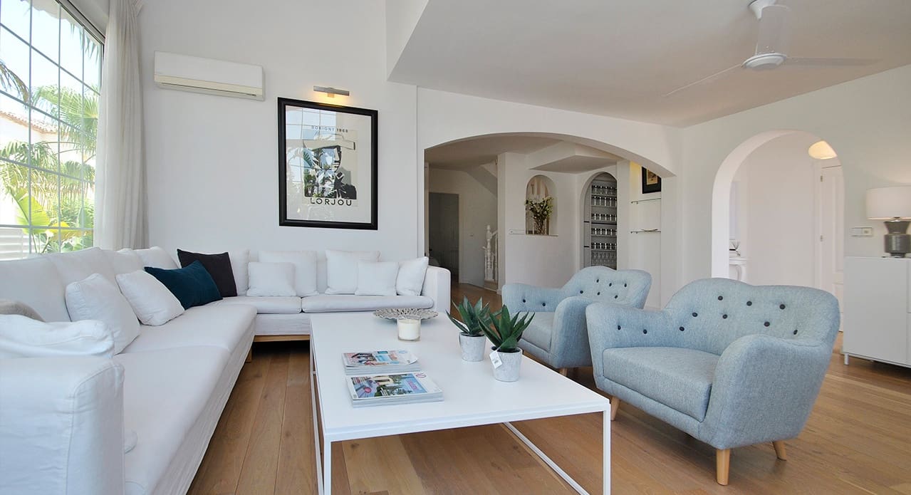 5 soveværelse Villa til salg i La Marina med swimmingpool garage - € 598.480 (Ref: 8926175)