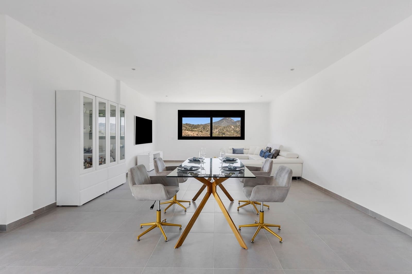 3 makuuhuone Huvila myytävänä paikassa Macisvenda mukana uima-altaan - 389 000 € (Ref: 8954174)